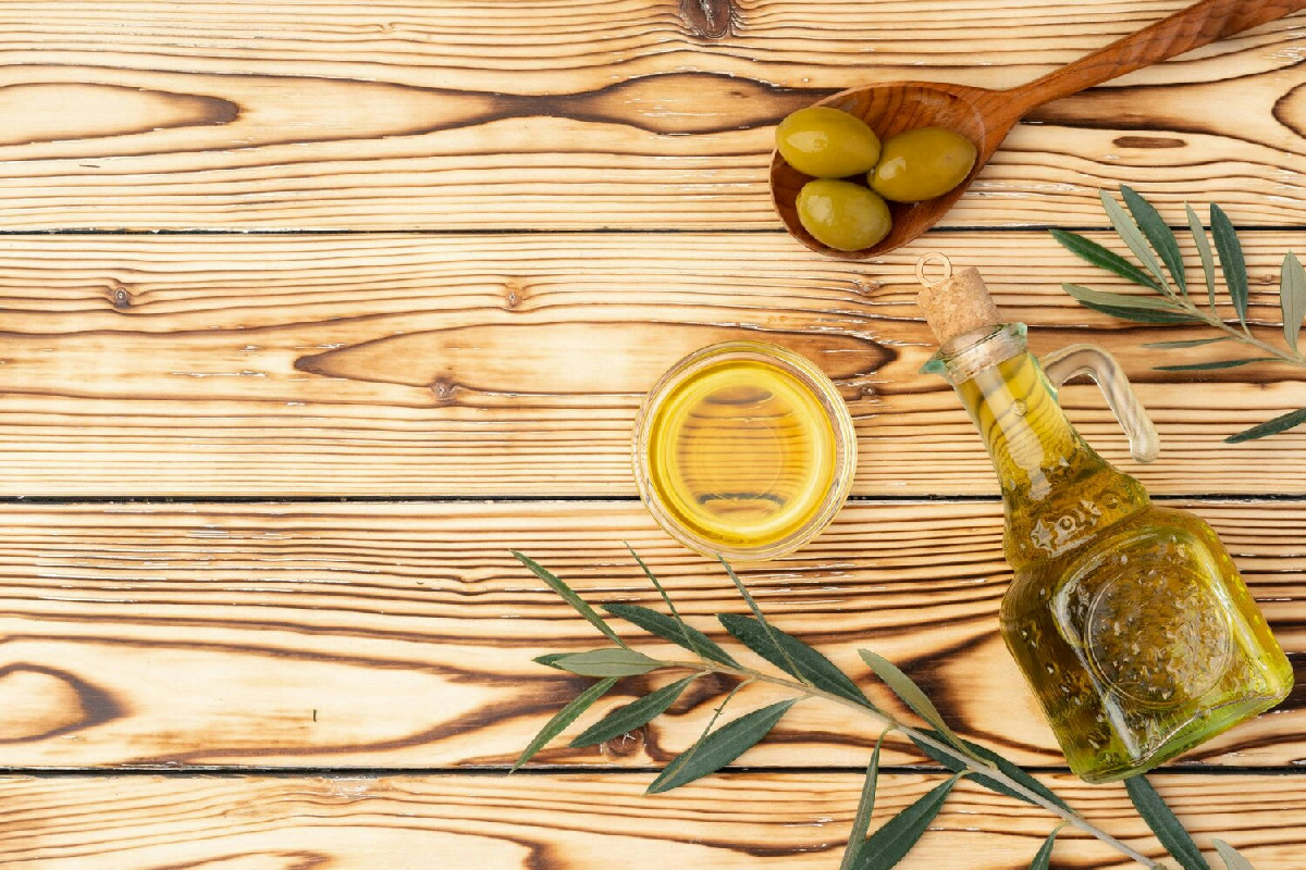 Perché l’acqua danneggia il legno: soluzioni naturali per proteggere e valorizzare i mobili