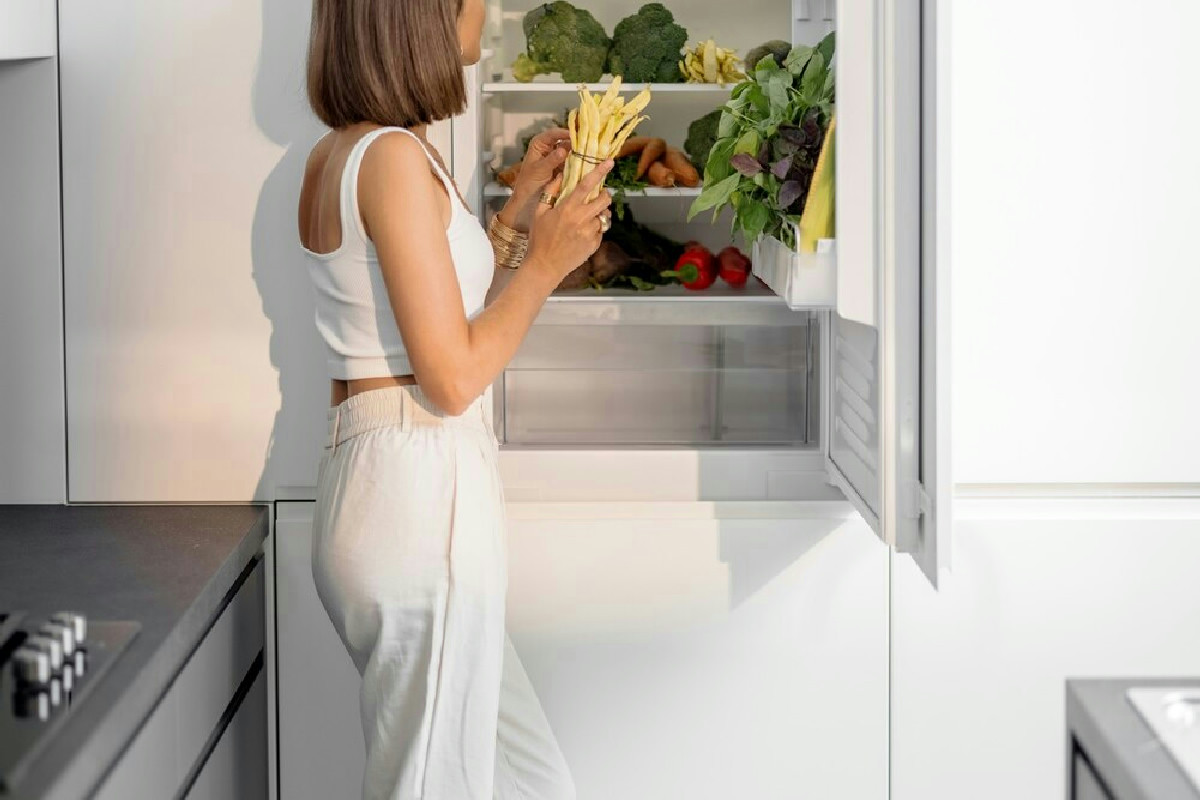 Perché l'organizzazione del frigorifero mantiene freschi i tuoi alimenti in cucina?