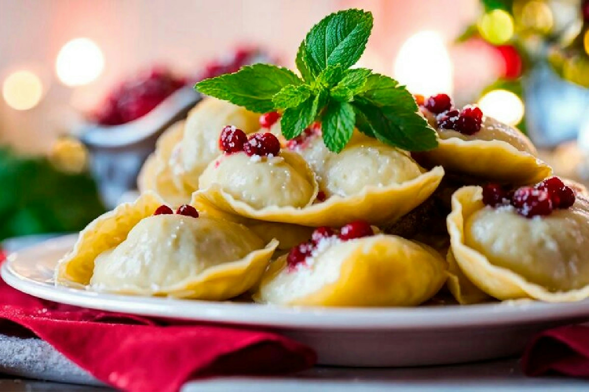 Ravioli di pesce: il piatto gourmet che rende speciale la cena di Natale per molti ospiti